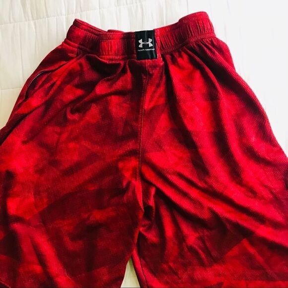 Under Armour boys athletic shorts size YMD - Picture 3 of 3